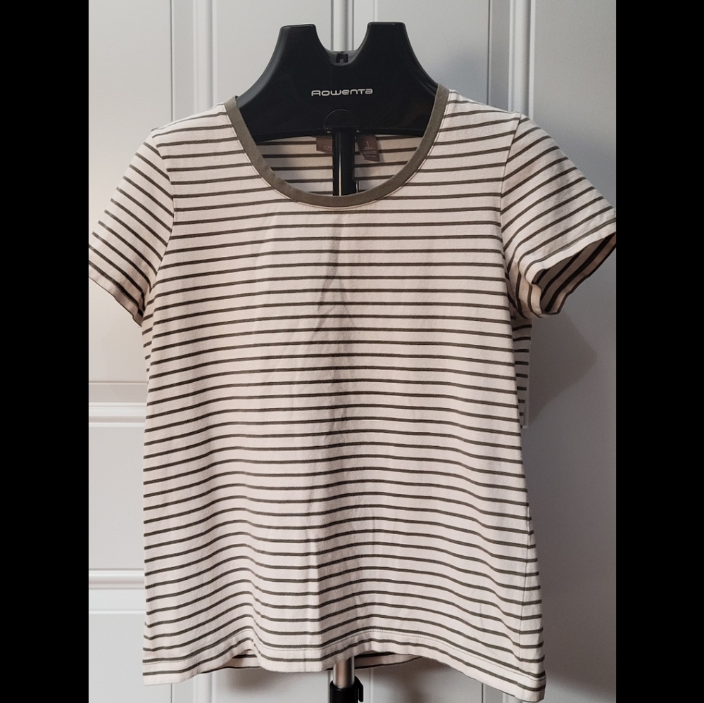 Chicos t shirt size 1